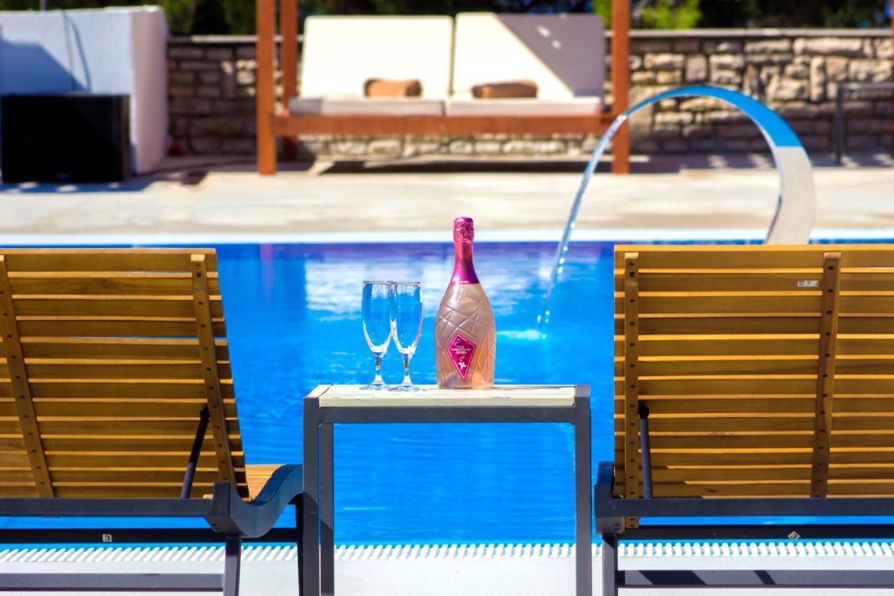 Ville Imperial Vodice Exterior photo